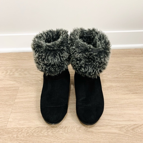 Rampage Black Boots - Picture 3 of 5